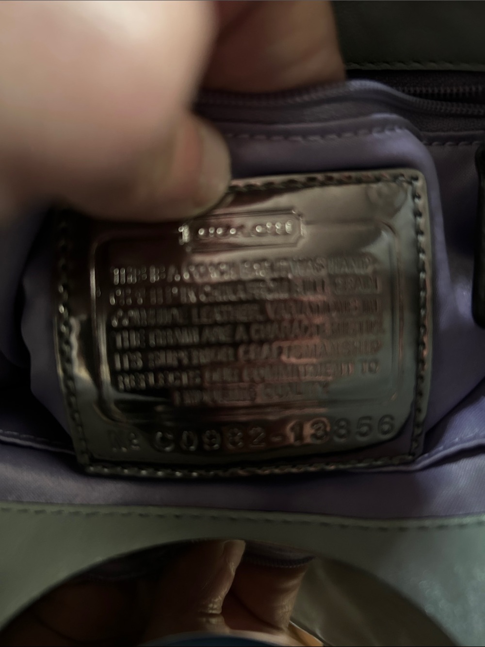 Coach mauve and lavender Turnlock Satchel
RARE
EUC
8.5x6.5x3 - Picture 6 of 8